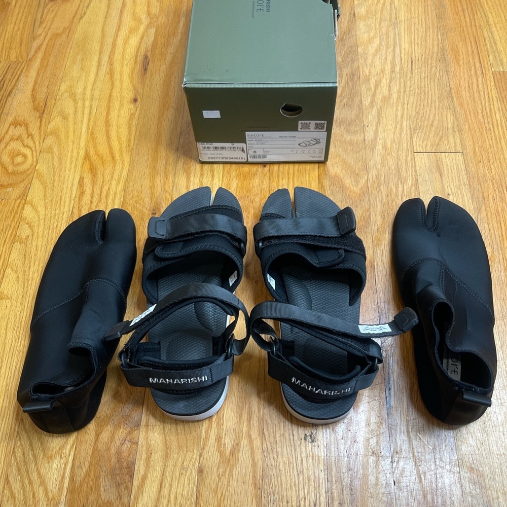 Suicoke X Maharishi Black Tabi Sandals - Picture 2 of 4